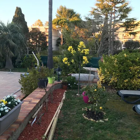 Alessia Bed & Breakfast 4*