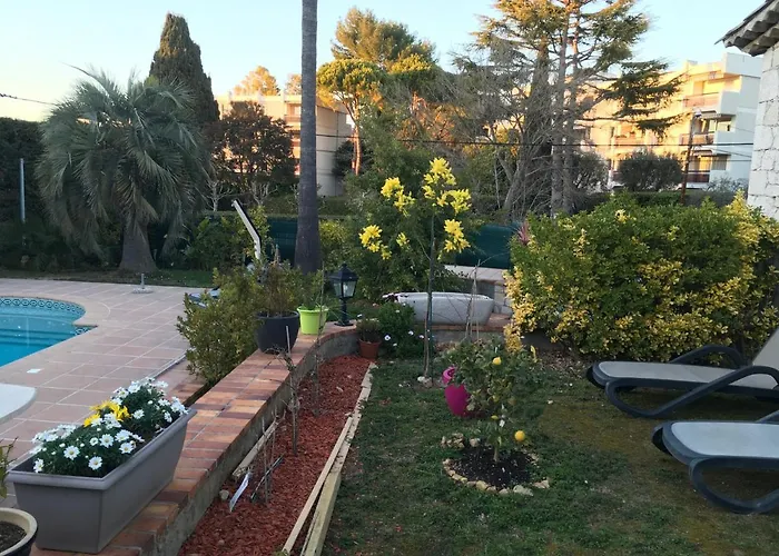 Alessia Bed & Breakfast 4*