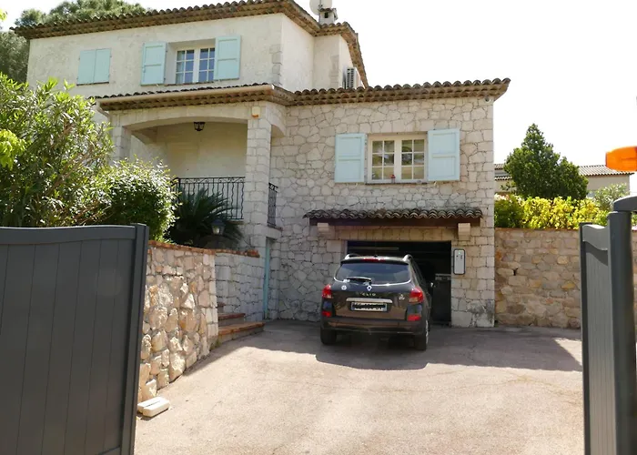 Alessia Bed & Breakfast 4*