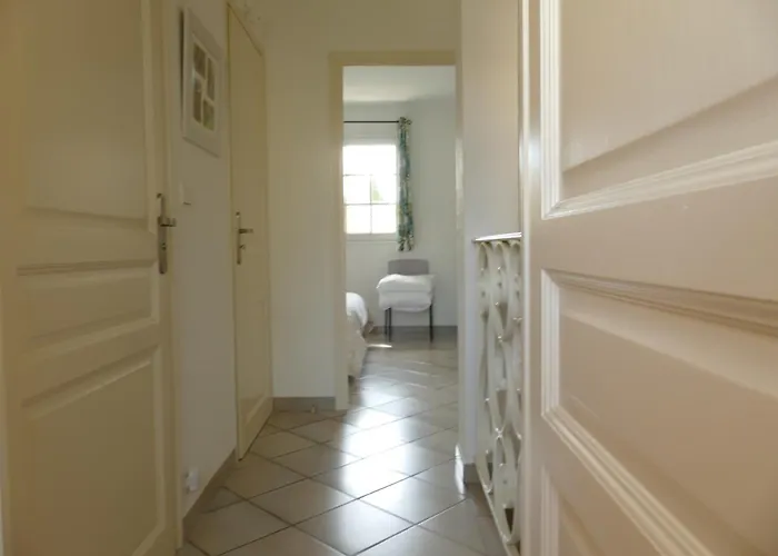 לינה וארוחת בוקר Alessia 4*